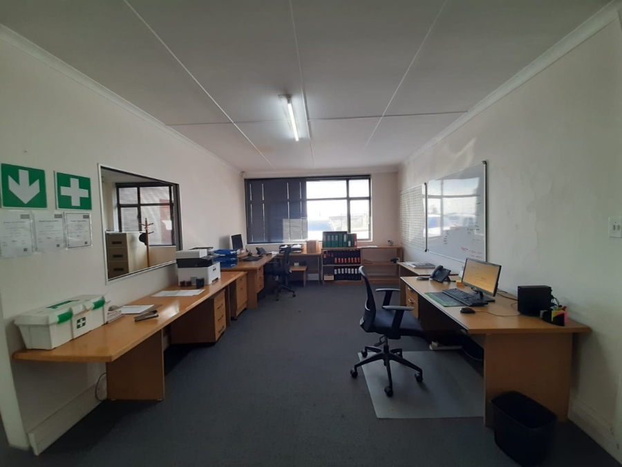 To Let commercial Property for Rent in Woodbrook Eastern Cape